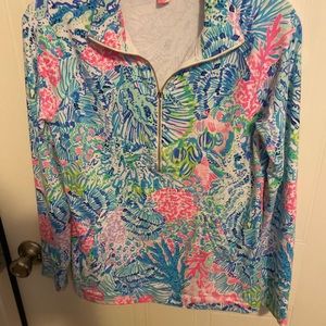 GUC missing zipper pull minor pilling under arms